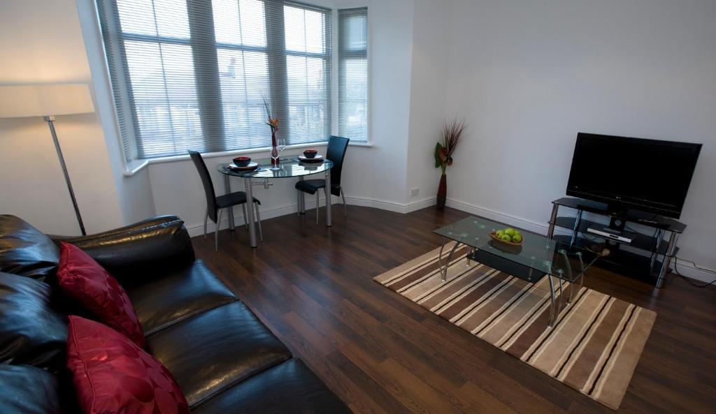 Aberdeen Serviced Apartments - The Lodge Chambre photo
